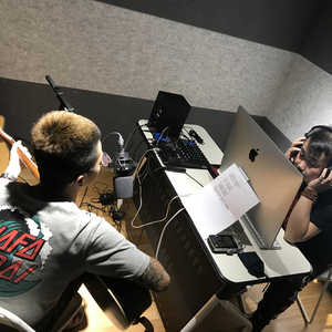 男人日女人屄视频
